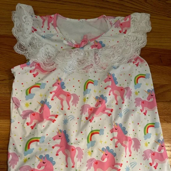 Unicorn nightgown. Both like new! Never worn. Size 8 and size 7 available - Picture 2 of 2